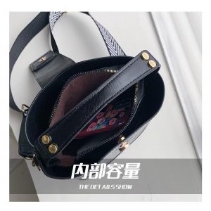 7900 tas selempang wanita import wanita fashion kekinian tas slingbag