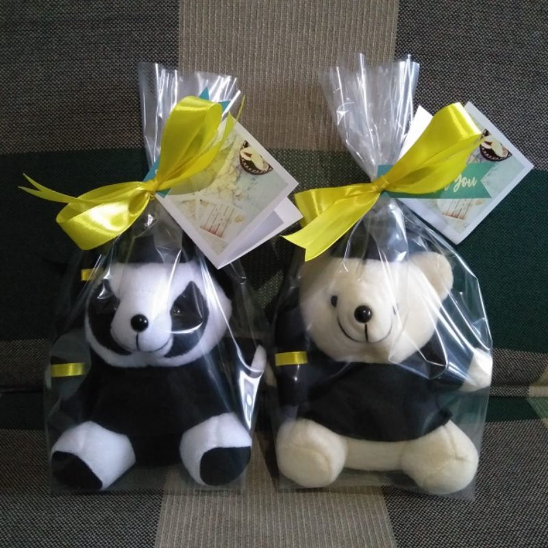 boneka wisuda mini kecil murah  karakter bear,panda,hellokitty,kelinci,bebek dll dengan memakai pack