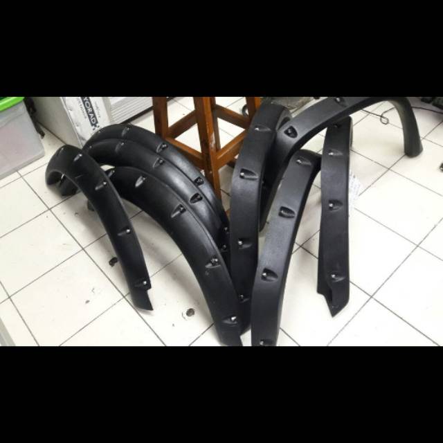 Over fender mobil suzuki katana jimny