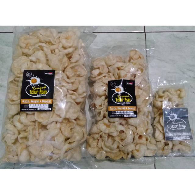 

Oleh-Oleh Kekinian Kerupuk Telur Asin