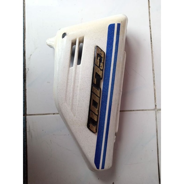 Jual Cover Body Tutup Aki Sebelah Kiri Plus Logo Emblem Honda Gl