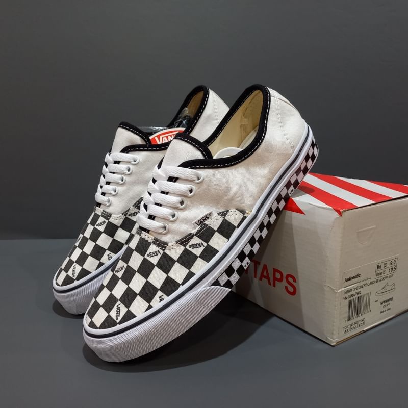 VANS AUTHENTIC NBHD WHITE BLACK -  Sepatu Sneakers Slip On Kets Kasual Pria/Cowok/Men