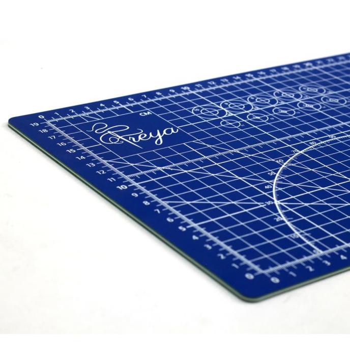 

Promo Awal tahun Cutting Mat Ukuran A4 - Double Sided Color Self Healing Cutting Mat A4 Diskon