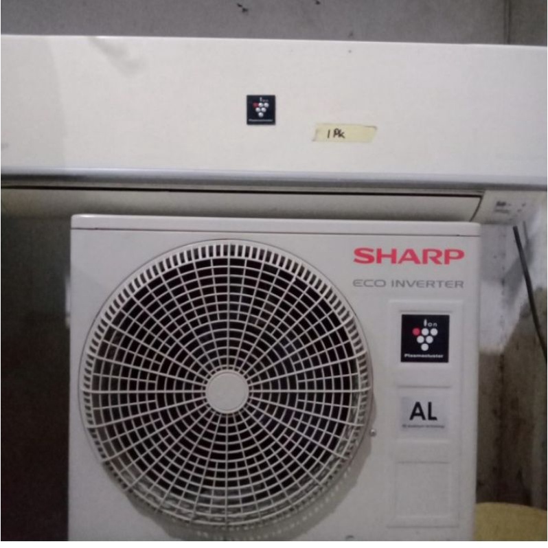 AC Sharp ECO inverter plasma cluster 1/2 PK bekas second