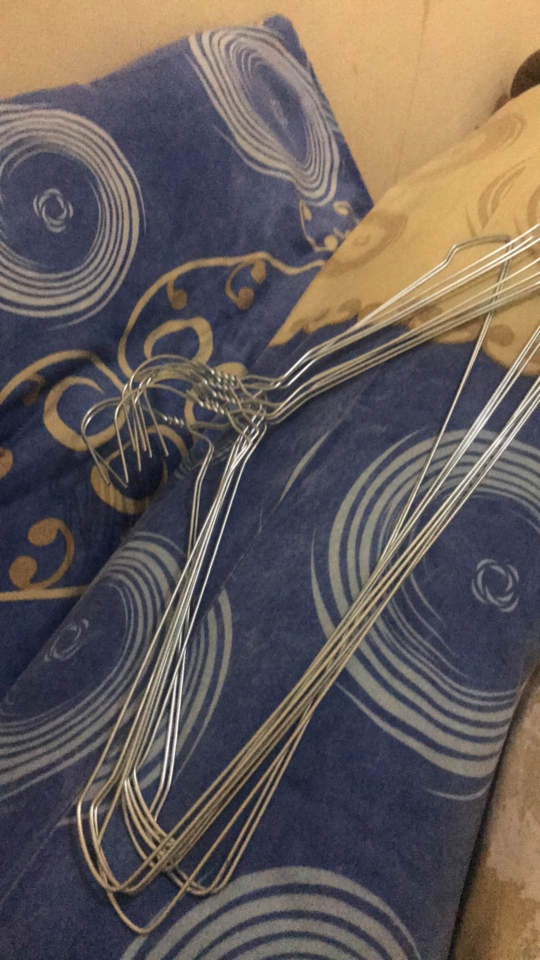 Gantungan Baju Kawat Stainless 10 Pcs / Henger Baju Kawat Besi