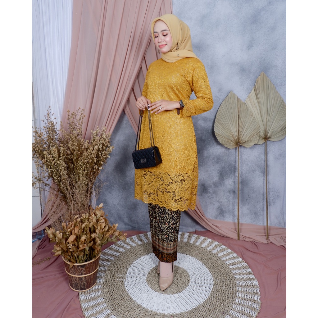 (COD) SETELAN KEBAYA MODERN TUNIK/TUNIK BROKAT MODERN/KEBAYA WISUDA/TUNIK BRUKAT / KEBAYA TUNIK / ATASAN KEBAYA BRUKAT / BAJU KEBAYA MODERN / ATASAN KEBAYA MODERN / KEBAYA WISUDA / KEBAYA LAMARAN / SET KEBAYA BY GHAZZA COLLECTION-SET GOLD