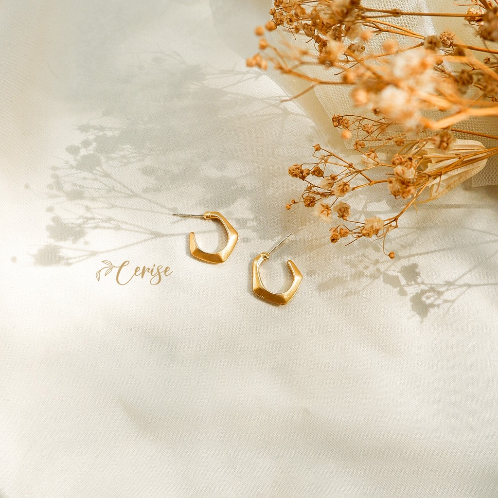 Ellyzia Earrings | anting tusuk bulat emas gold korea cantik aksesoris wanita trendy stylish