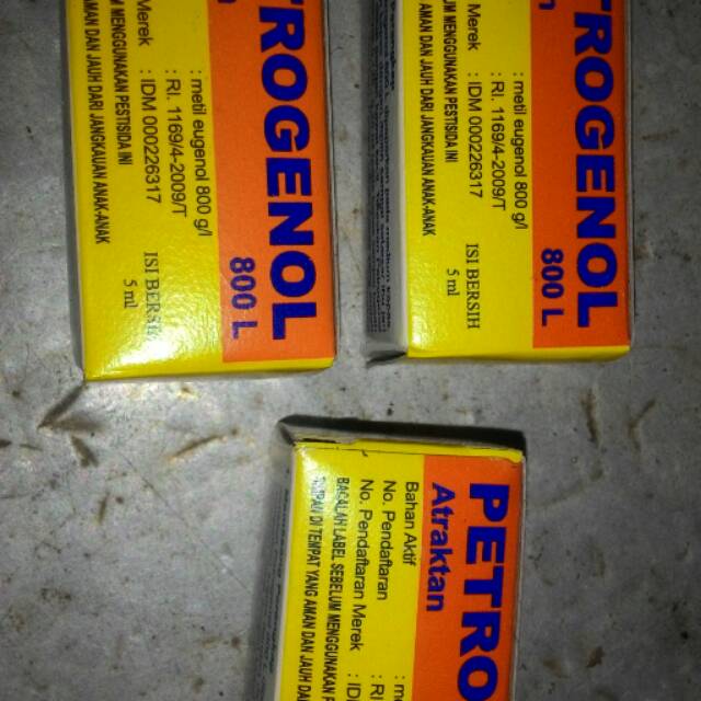 Petrogenol (obat penangkal lalat buah)