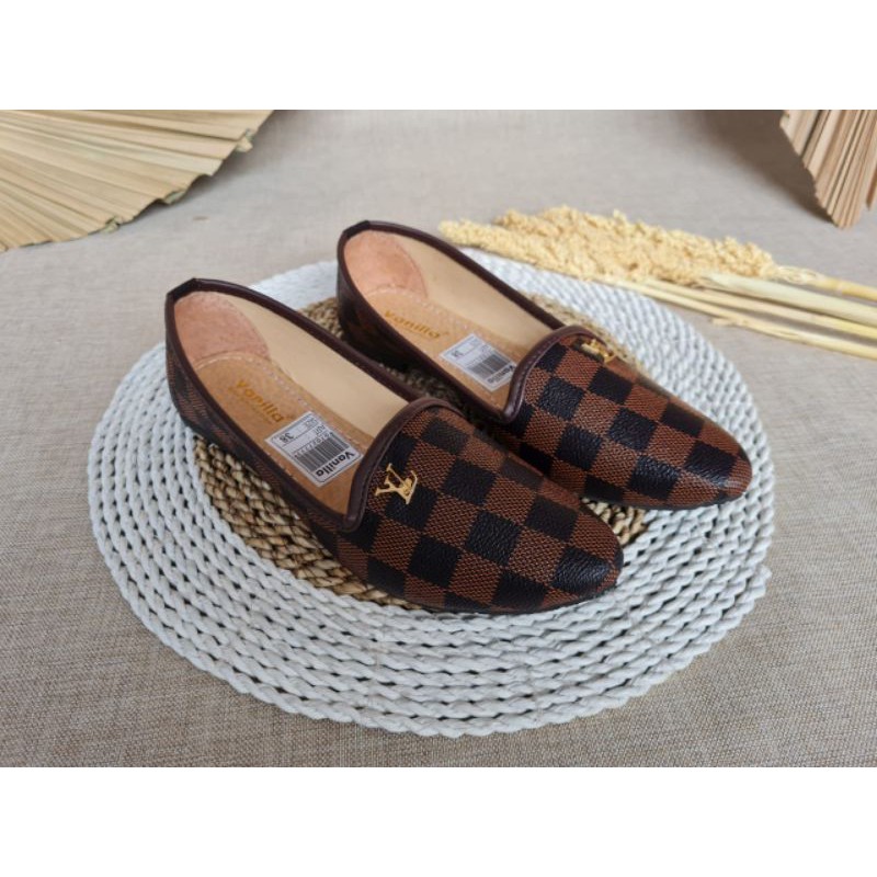 BM 61 flat shoes Wanita Cantik Bahan Sintetis Nyaman Murah