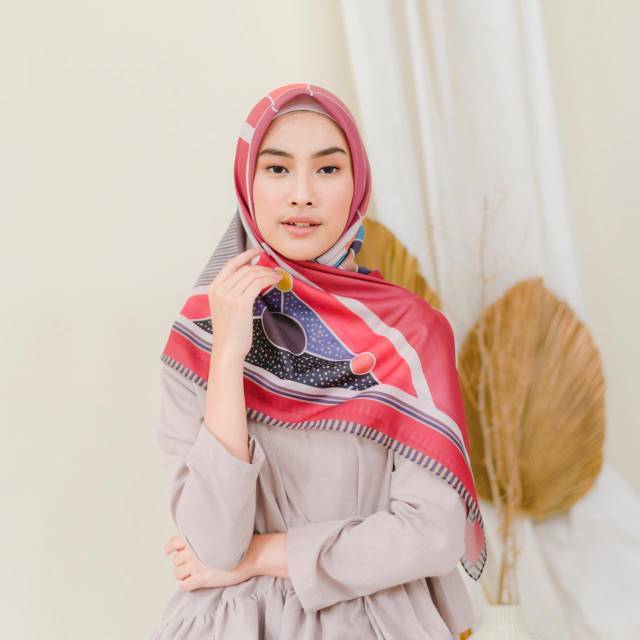 Hijab kinaya motif Aliza printed scarf