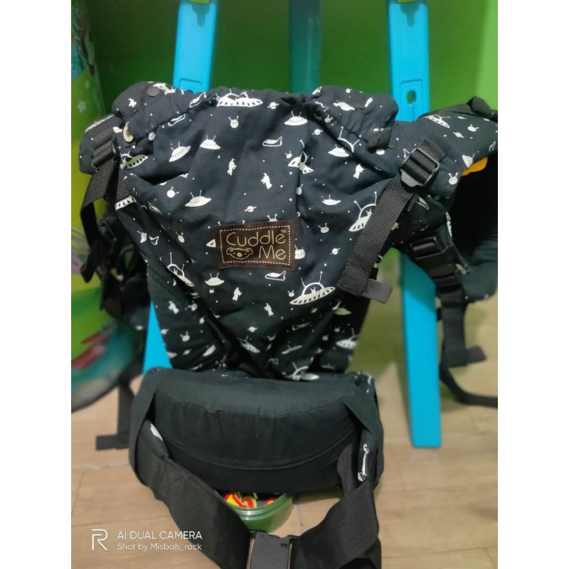 Gendongan hipseat cuddle me Ultimo Preloved