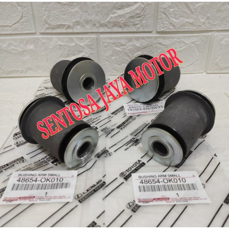 Bushing Lower Arm Bawah Besar Kecil Bosh Sayap bawah besar Innova Original 4pc