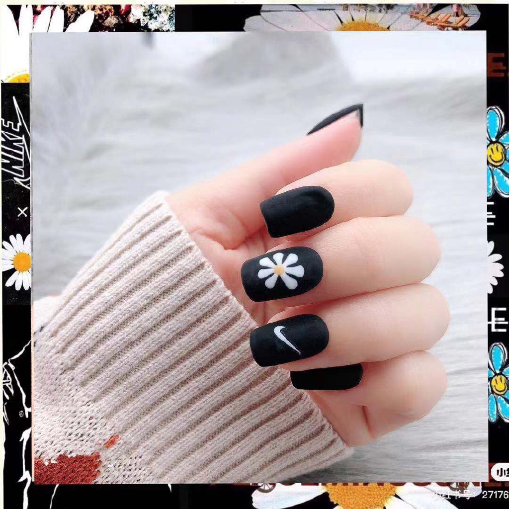 Stiker Kuku Motif Bunga Daisy Warna Hitam Gaya Korea Untuk Nail Art