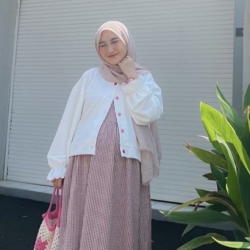 𝐝𝐞.𝐚𝐨𝐫𝐞.벨바 Belva Top | Korean Crop outer