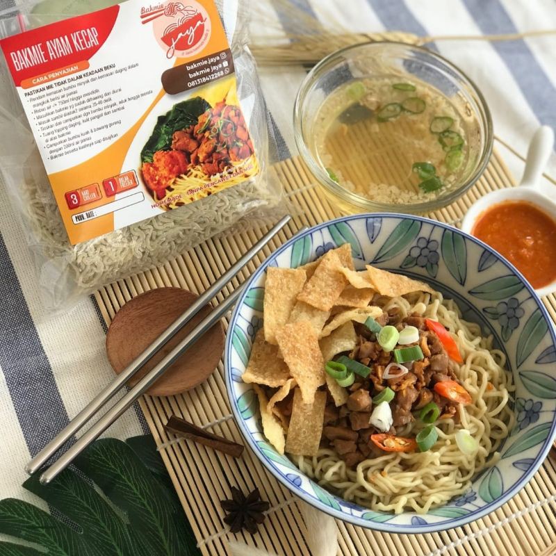 

Bakmie Ayam Kecap Frozen, Bakmie Jaya [ NON HALAL ]