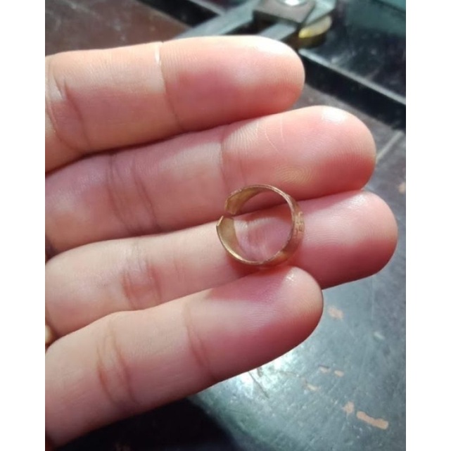 gelang anak ayam diameter 1cm. harga per 1 biji.