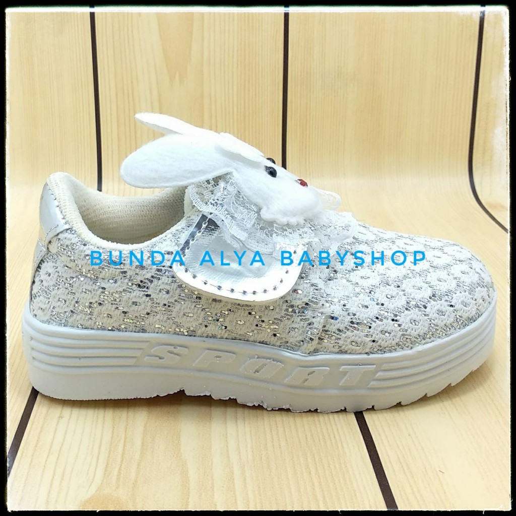 Sepatu Anak Perempuan Umur  4 Tahunan Boneka Kelinci PUTIH - Sepatu Anak Cewek TK PAUD Size 29 - 30