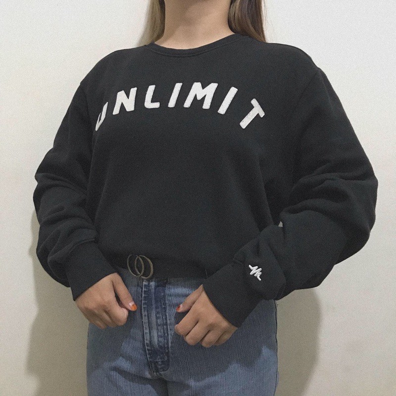 UNLIMIT CREWNECK