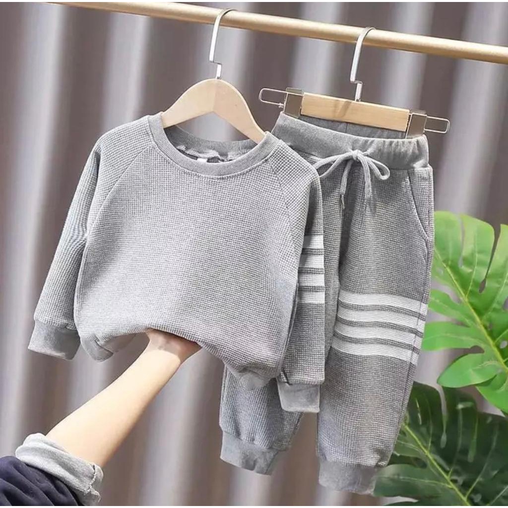 SETELAN SWEATER GARIS TERBARU/BAJU ANAK COWOK DAN CEWEK/SWEATER ANAK 1-5 TAHUN