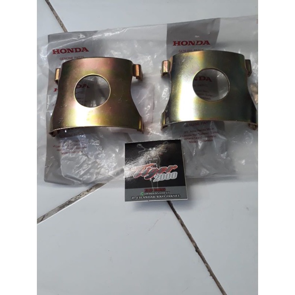 pangkon spakbor depan Tiger 2000