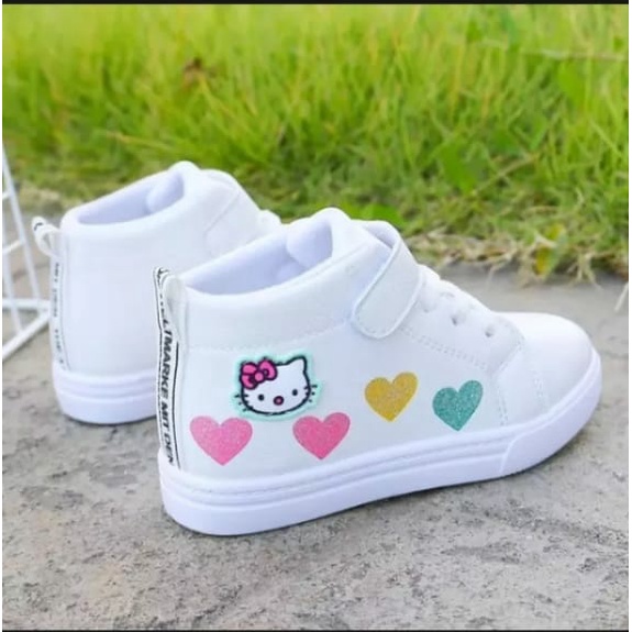 sepatu boot anak perempuan motif kitty-azqia shoes