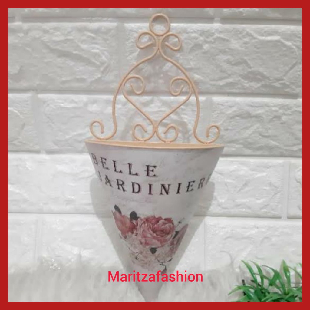 VAS BUNGA GANTUNG SEGITIGA Vas Bunga Cantik Dekorasi Hiasan Ruang Tamu Vas Bunga