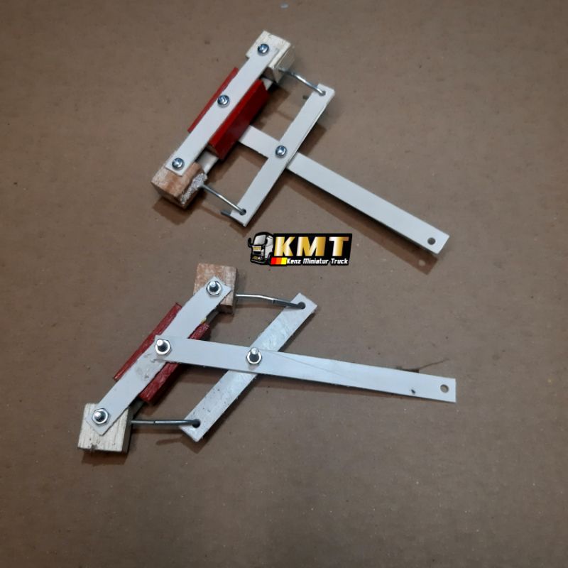 Terot Miniatur Truk Oleng (Belok kanan-kiri)