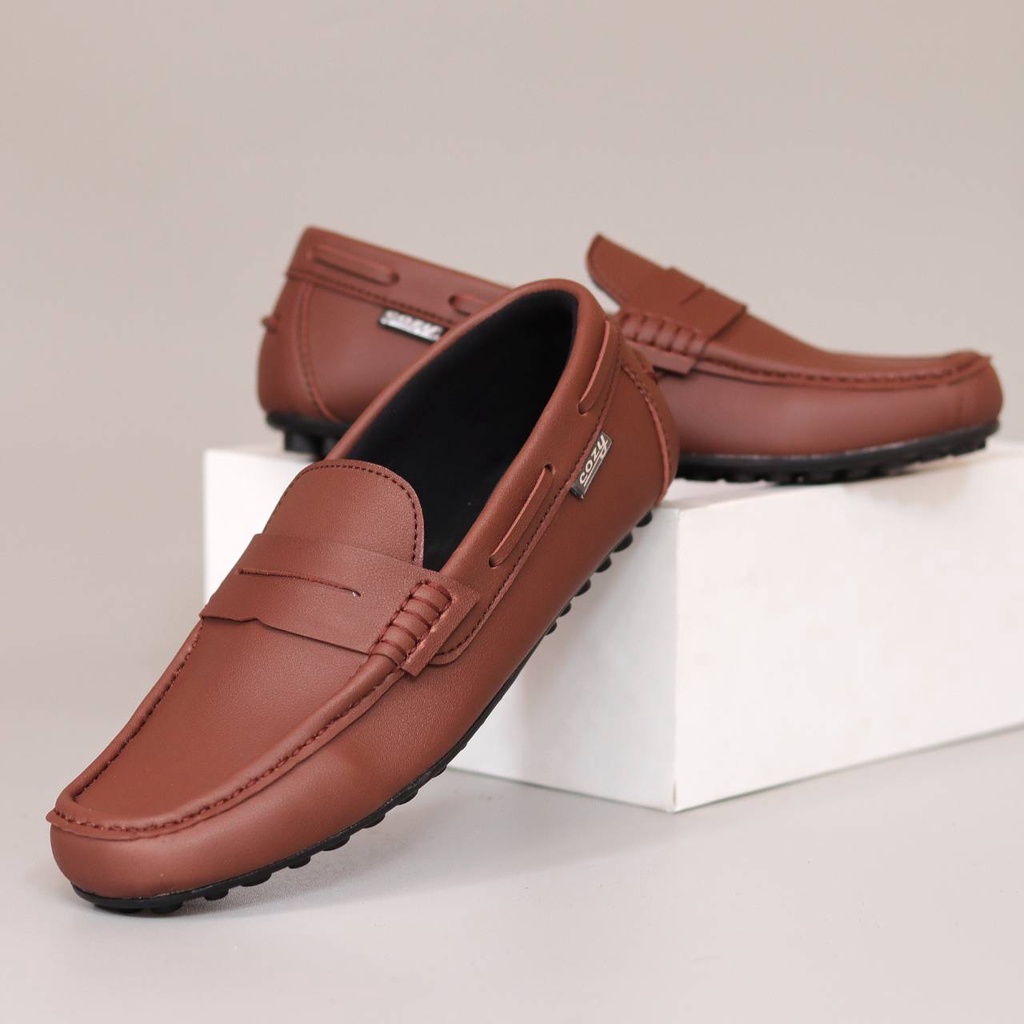 VALLET|Sepatu Slip On Pria Sepatu Casual Pantofel Hitam Kulit Syintetik Selop Slop Cowok Santai Kekinian