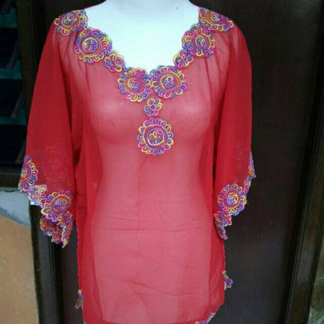 Kebaya sifon kelelawar merah