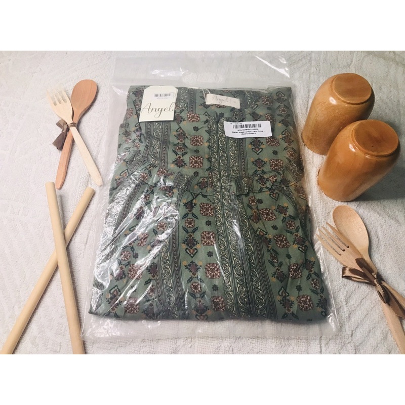Diana Versailles Turf Green size S by Atelier Angelina