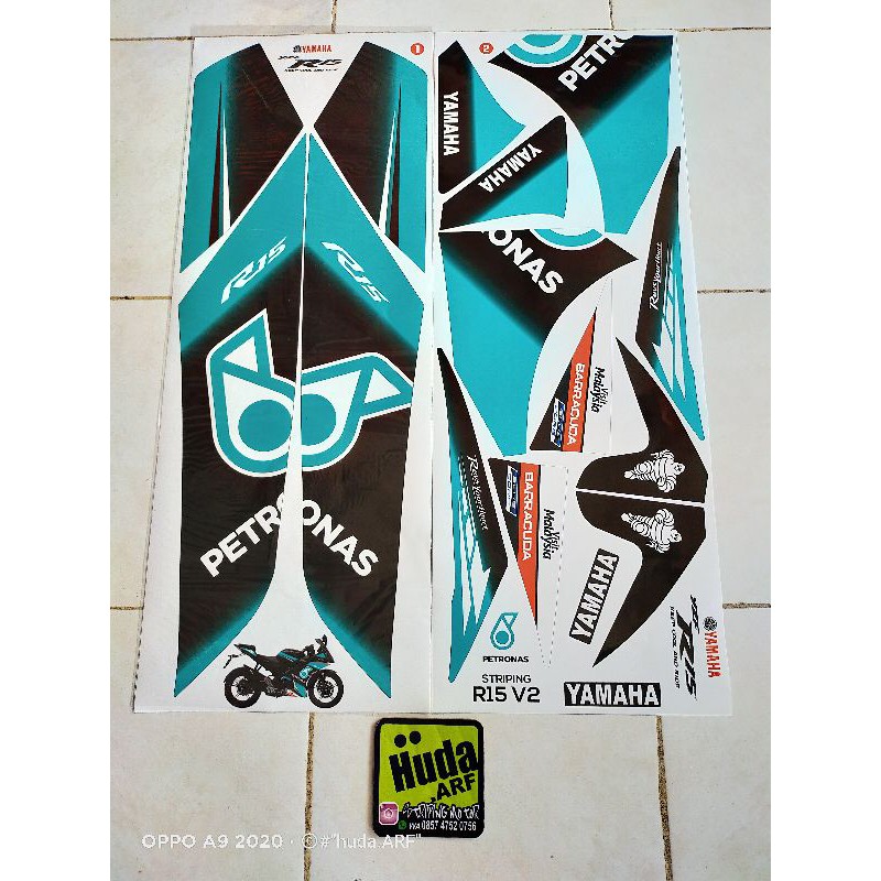 striping r15 v1 v2 sticker r15 v1 v2 variasi r15 v1 v2 STRIPING VARIASI R15 LAMA V1 V2 "PETRONAS"