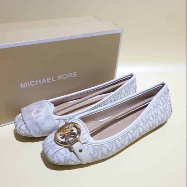 Michael Kors Flat shoes