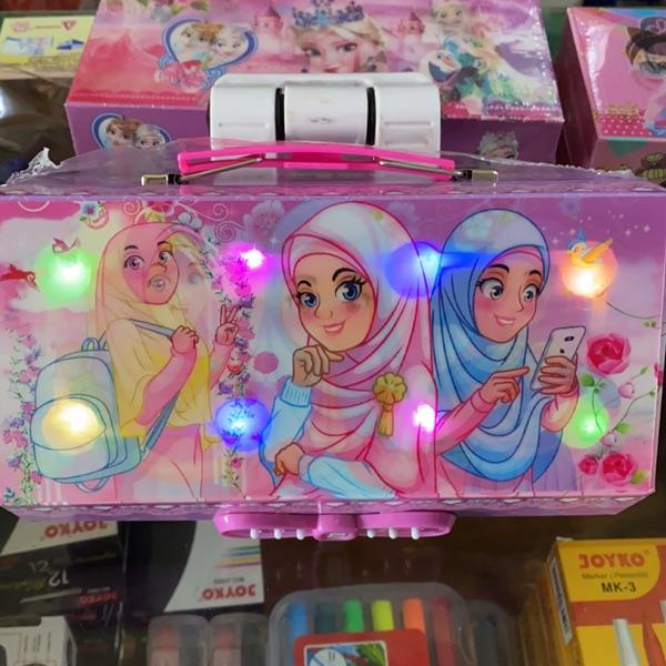 

Terbaik.. Tempat pensil pencil case kode lampu LED karakter