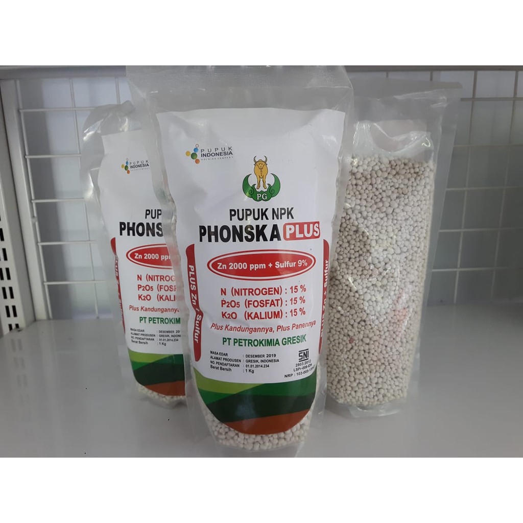 Pupuk Majemuk NPK 15 15 15 plus 2000 ppm Zinc PHONSKA PLUS Pupuk Majemuk NPK 15 15 15 plus 2000 ppm Zinc PHONSKA PLUS