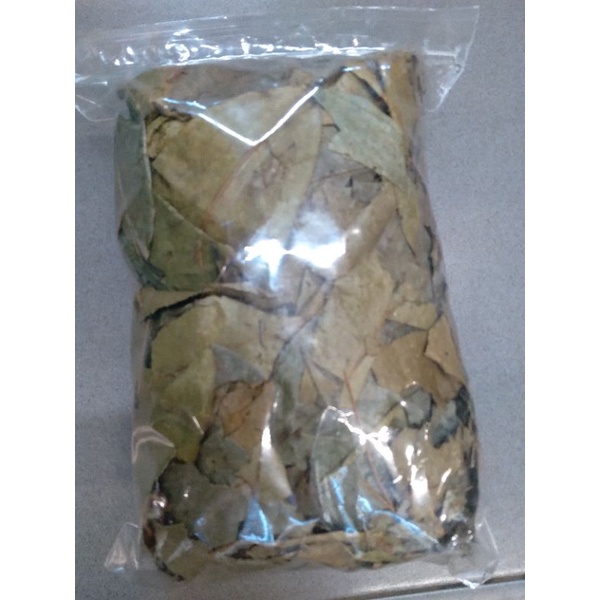 

daun sirsak kering 100gr 100 lembar lebih