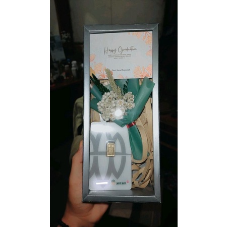 

Gift Box/Hampers/Box Kado/Box Antam/Box Minigold/hampers hari ibu/hampers natal
