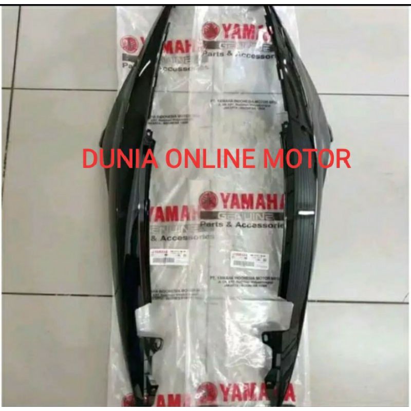COVER BODY BELAKANG YAMAHA XEON KARBU,RC,GT 125 HITAM ORIGINAL YGP