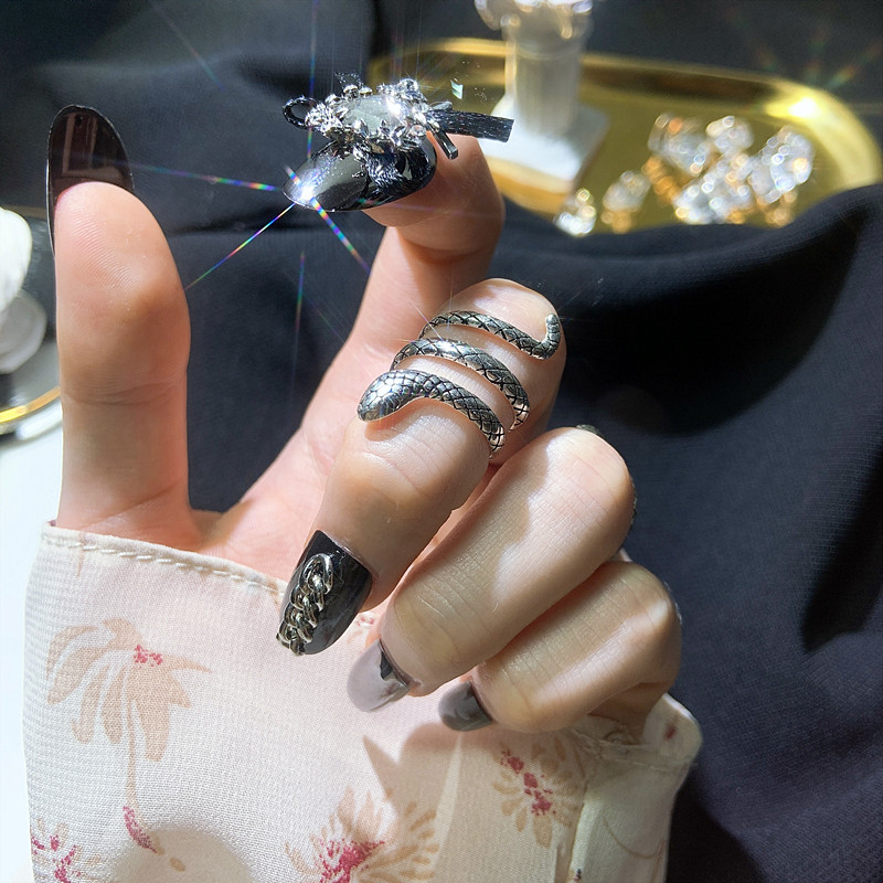 Snake Winding Ring Fashion Personality Retro Dark Trend