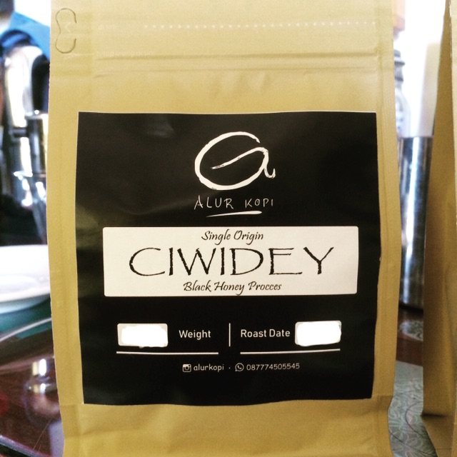 

Kopi Biji/Bubuk CIWIDEY Black Honey