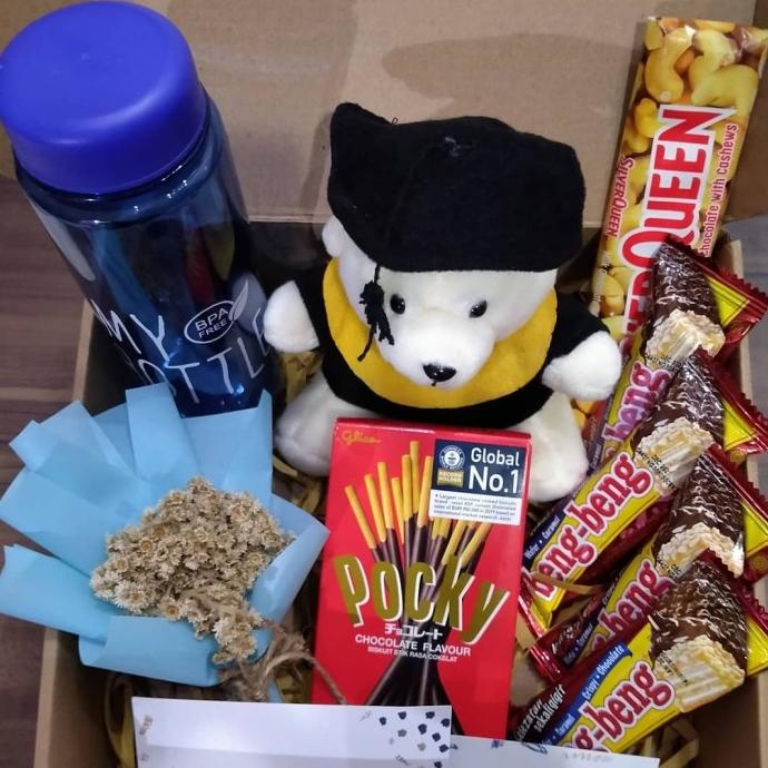 

HAMPERS WISUDA / GIFT BOX / KADO /HADIAH WISUDA / GRADUATION