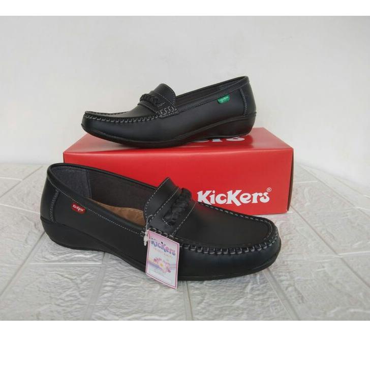 SALEE.. sepatu pantofel Kickers pantofel wanita flat kerja sekolah formal hitam