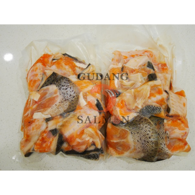 

Tulang Ikan Salmon Trout / Salmon Fish Bone 1 Kg