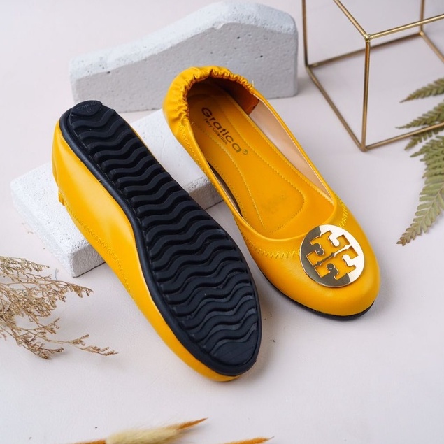 Sepatu Wanita Terbaru/Sepatu Kekinian/Flat Shoes&amp;Balerina/Slip On/Gratica original/ KORA KORA