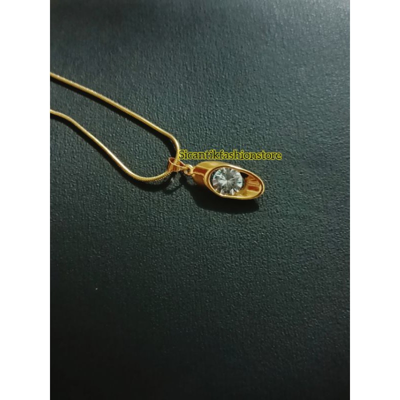 Kalung Titanium plus liontin Fashion wanita terlaris anti Karat tidak luntur kalung Wanita permata