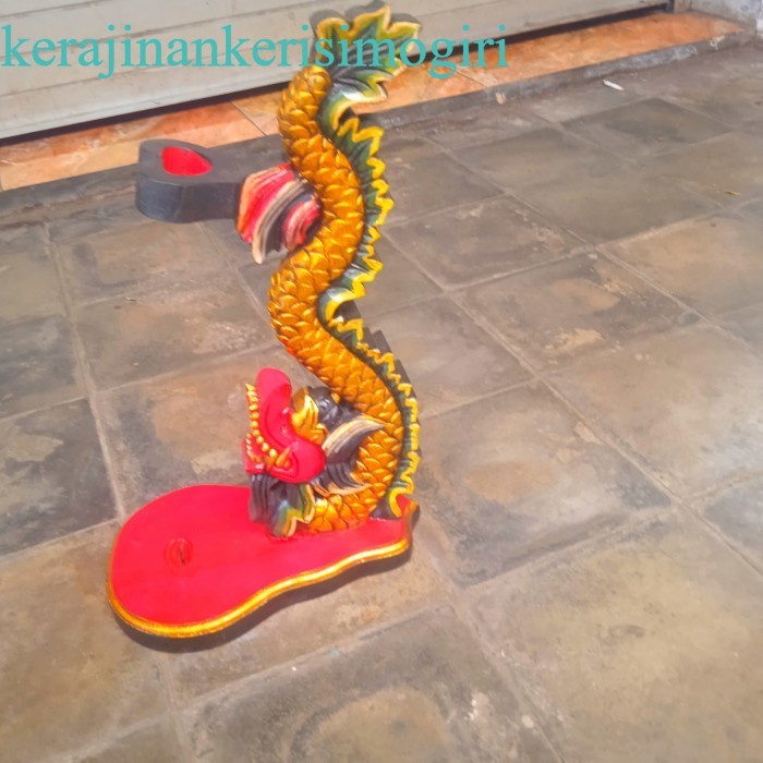 

Jagrak Keris Ukir Naga