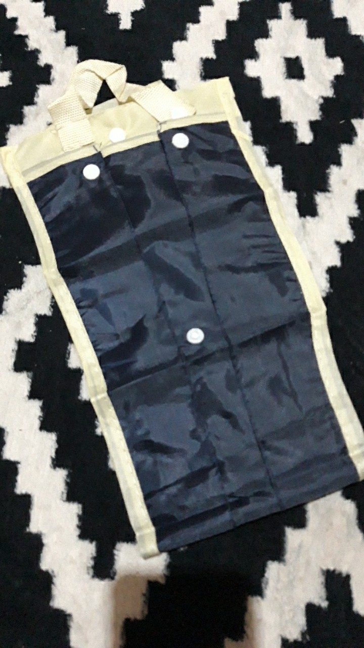 Tas Payung Dalam Mobil