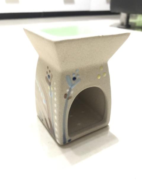 Tungku Aroma Terapi (keramik) T13