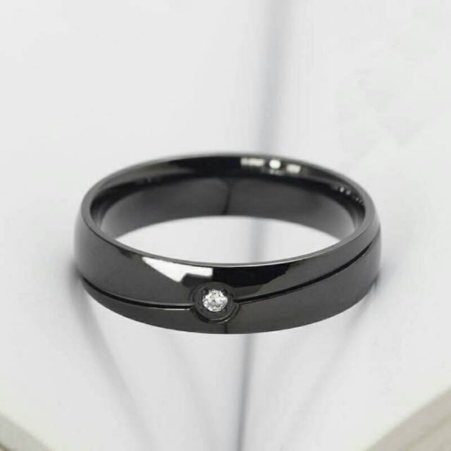 Cincin cowok titanium