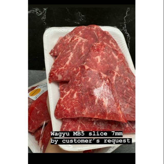 

Daging Wagyu MB5 500gr only semarang via gosend