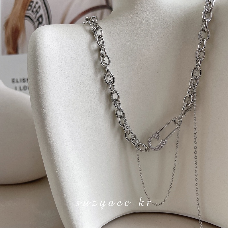 Brooch Pendant Design Necklace Ins Style with Diamond Clavicle Chain Necklace